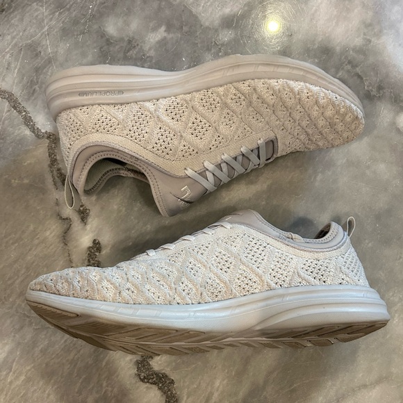 APL Sneaker Women's TechLoom Phantom Gray Sz 11 - Picture 9 of 10